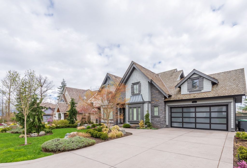 10 maisons à vendre pour moins de 350 000 à Chambly